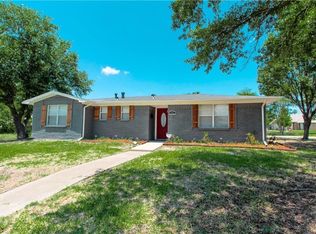 1303 Develon Dr, Mesquite, TX 75149