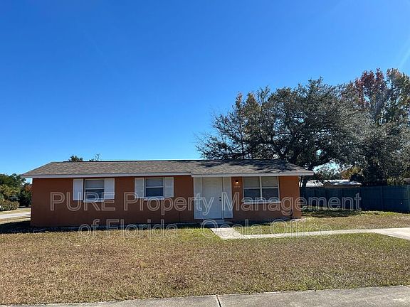 2nd image of 14539 SW 41st Avenue Rd