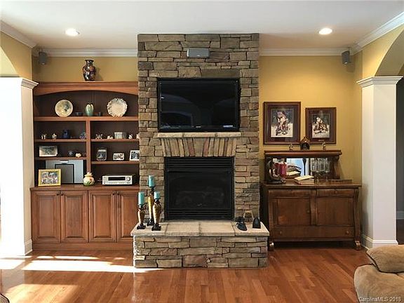 2nd image of 3748 Rock Bridge Dr NE