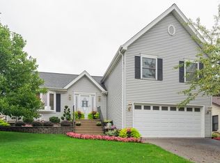 855 Napa St, Carol Stream, IL 60188