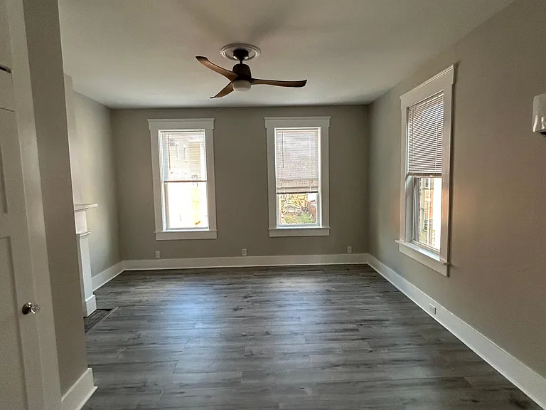 1610 Main St #3B — Photo 5