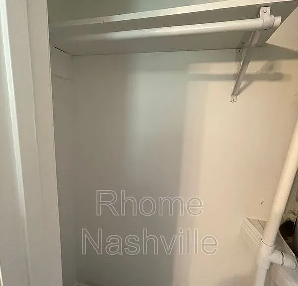 916 Algonquin Ct — Photo 10