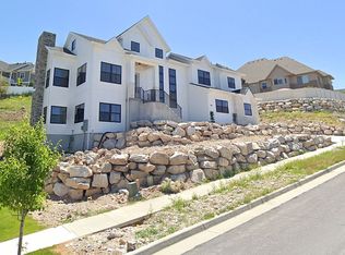 841 S Parkway Dr, North Salt Lake, UT 84054
