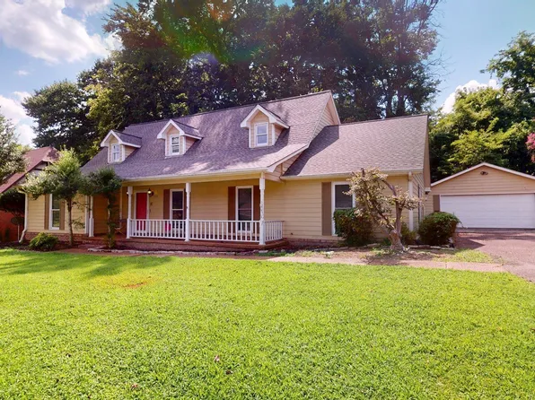 291 Fairfield Dr, Dyersburg, TN 38024
