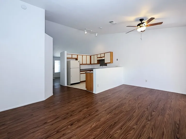 10043 E Bryonwood Ln — Photo 7