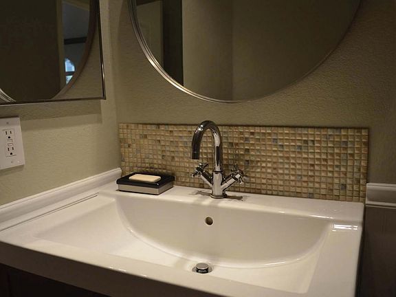 5th image of 2402 E 5TH Street #1489