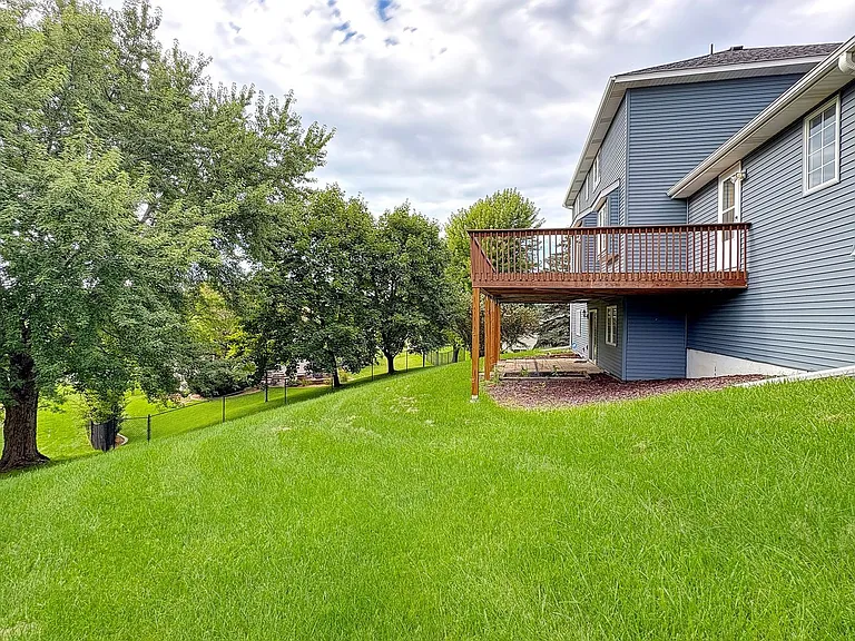 1839 Valley Ridge Trl S — Photo 36