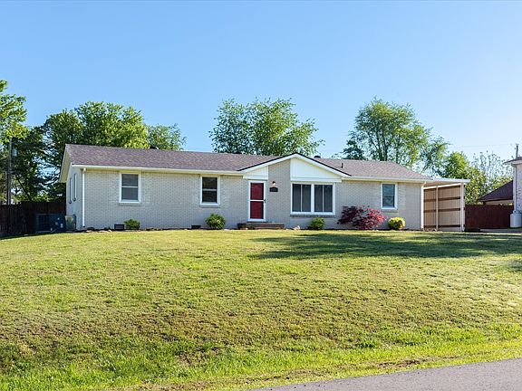3rd image of 409 Christine Dr