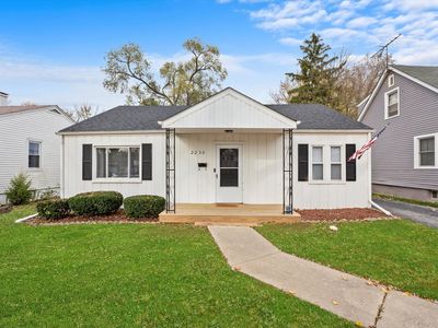 2236 Willow Rd, Homewood, IL, 60430