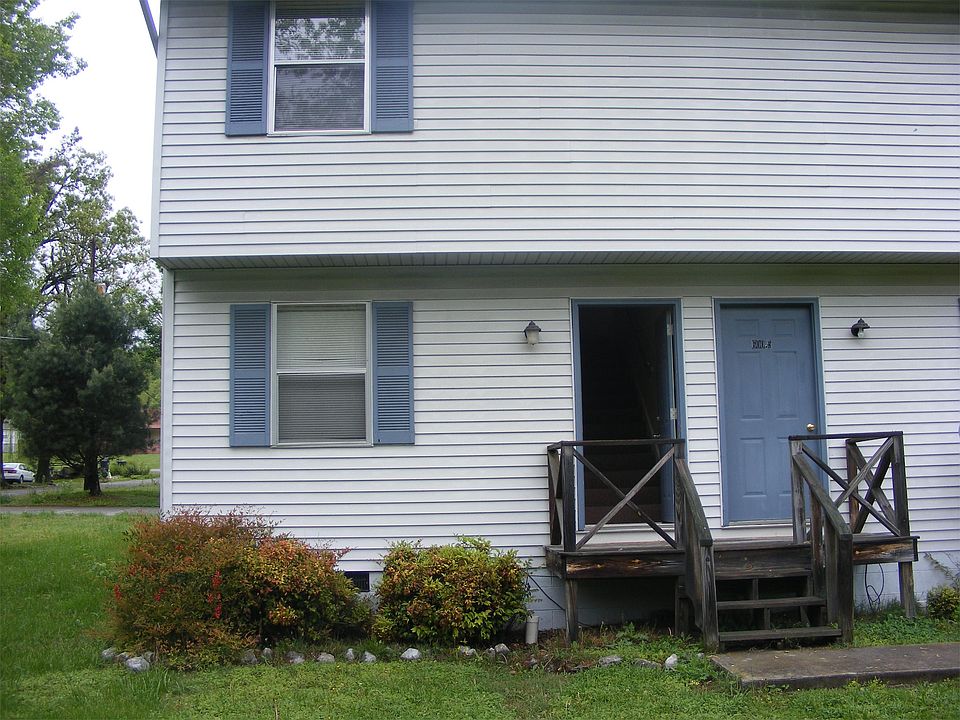 2nd image of 600 1/2 Tellico Ave E