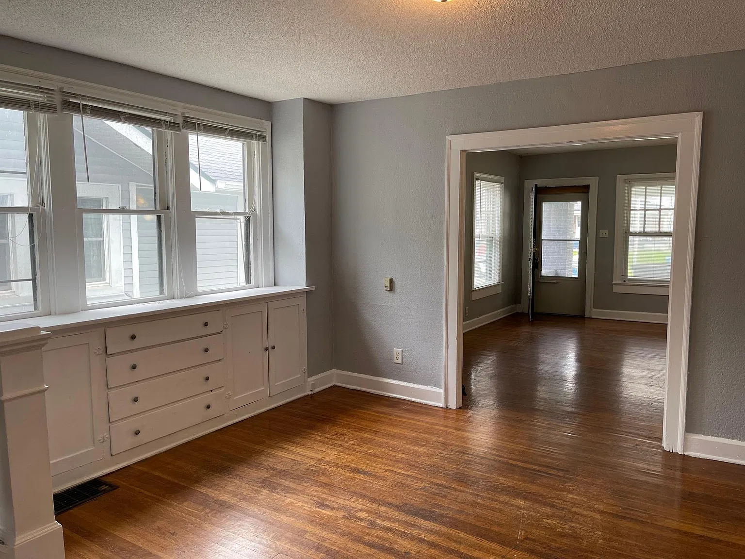 3 bed, 1.5 bath, 1500 sqft, $1,700 — Photo 4
