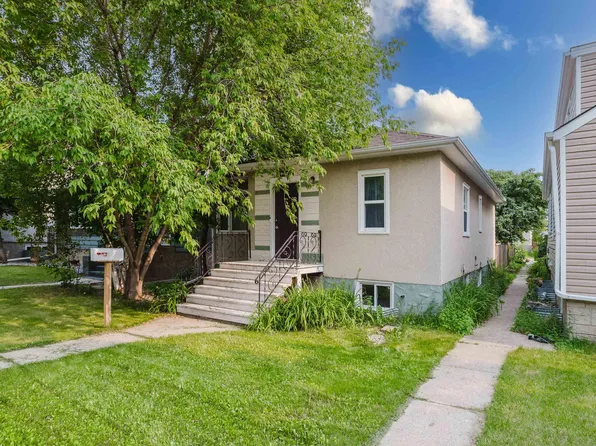 10623 76th Ave NW, Edmonton, AB T6E 1L6