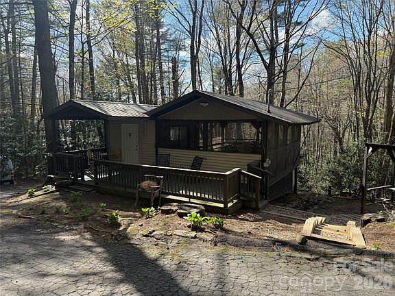 2nd image of 125 Hawks Nest Ln