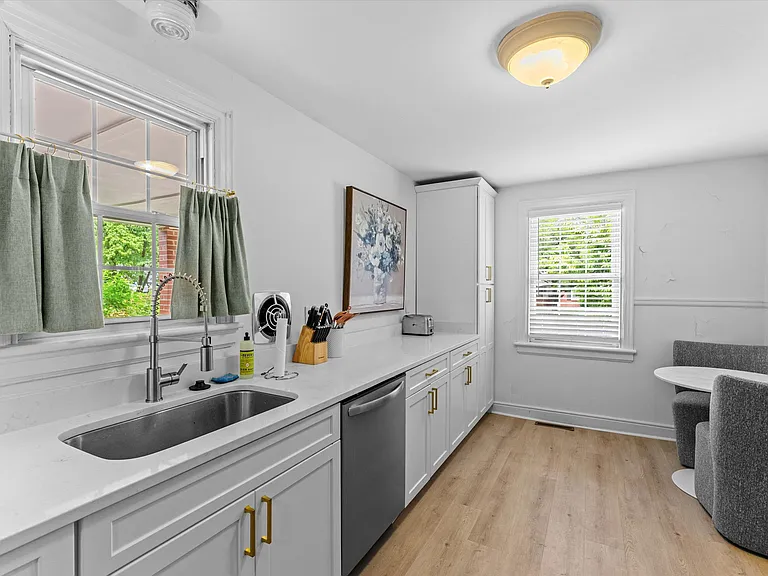 5701 Wythe Ave — Photo 20