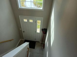 32 W Pine St, Lee, MA 01238