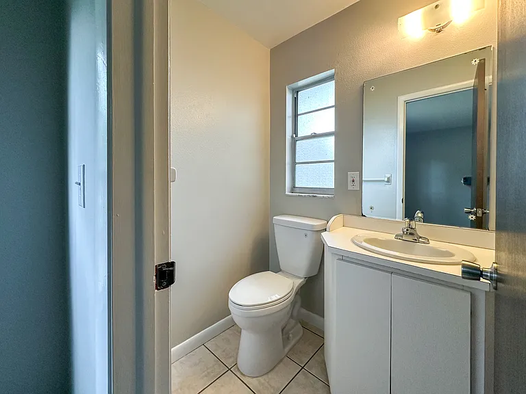 2402 E 99th Ave — Photo 23