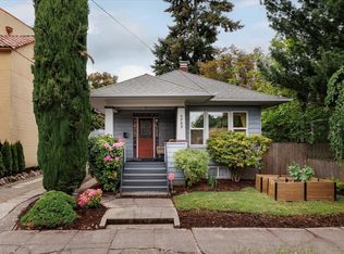 3723 SE Clay St, Portland, OR 97214