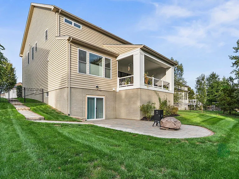 1639 Stream Valley Overlook — Photo 45
