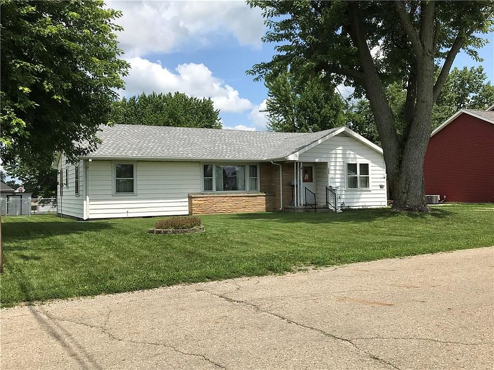1st image of 708 E Lake St