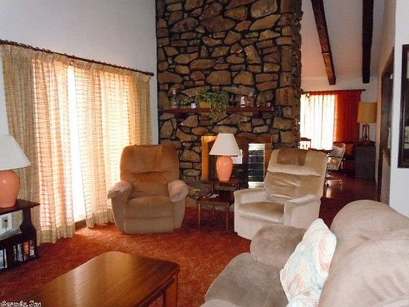 4th image of 1601 Emerald Cove Dr