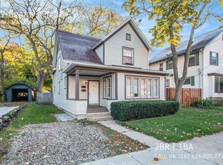 62 Grand Ave NE #2, Grand Rapids, MI 49503