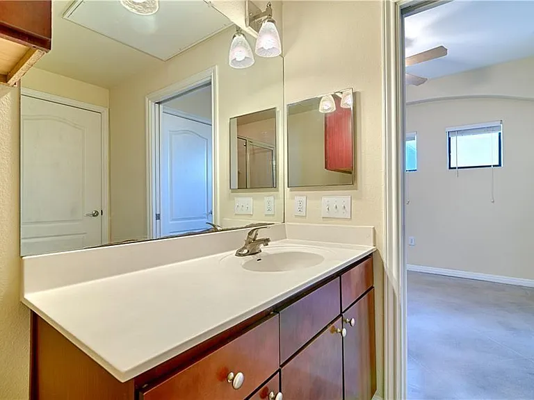 2505 San Gabriel St #312-1 — Photo 7