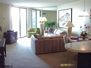 3rd image of 935 Ocean Ave APT 621
