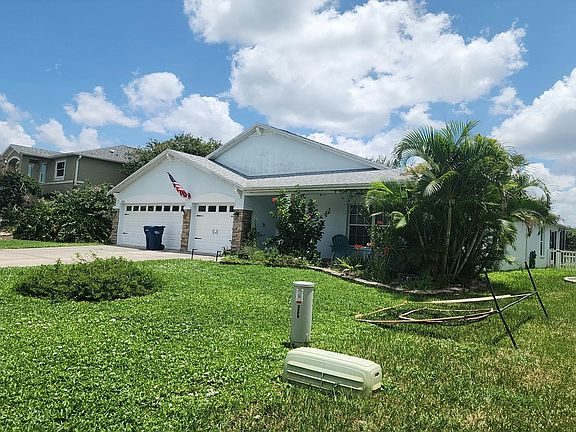 2nd image of 4016 Kingsfield Dr