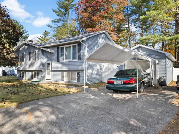 17 Dumas Street, Lisbon, ME 04252