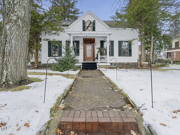 2nd image of 1306 Union Street
