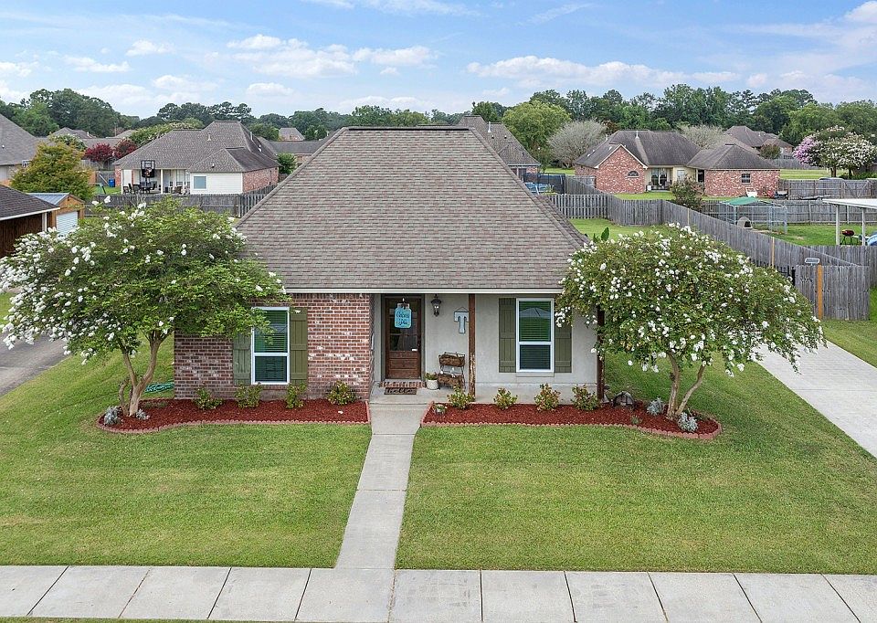 1st image of 6159 Woodside Dr