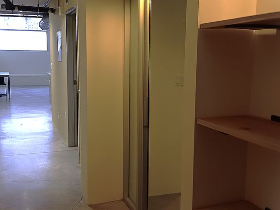 4th image of 1130 S Flower St APT 118