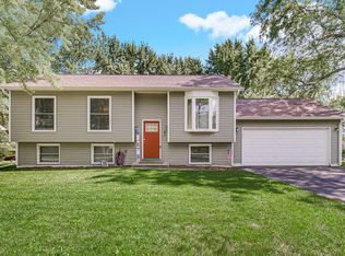 643 Cheyenne Dr, Lowell, IN 46356
