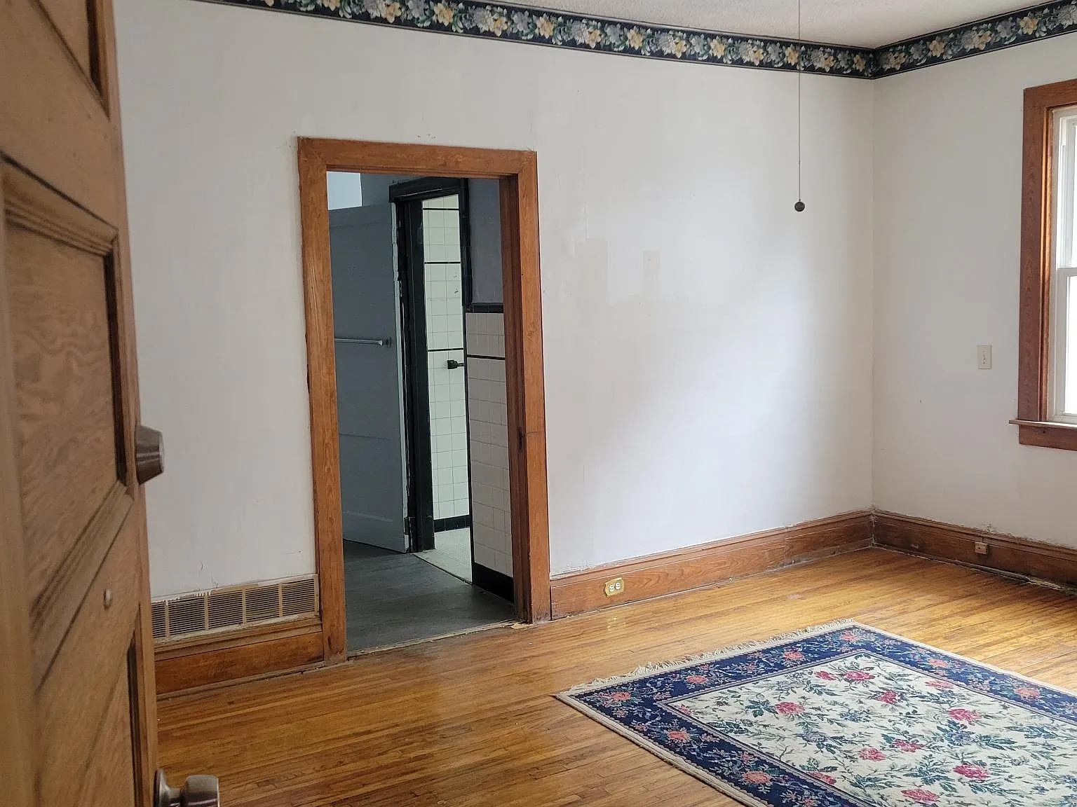 3 bed, $1,250 — Photo 3
