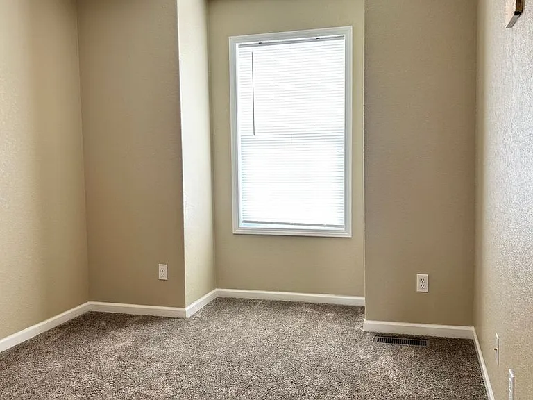 2705 Kathie Dr — Photo 16