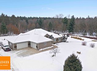 7463 Helena Rd, Arena, WI 53503