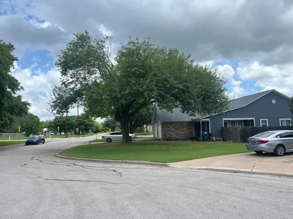 13307 Lyndhurst St #B, Austin, TX 78729