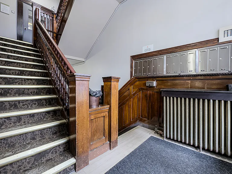 32 Maitland St #H012 — Photo 8