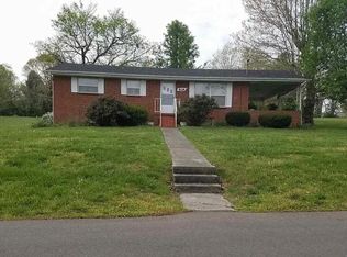 819 Navajo Dr, Jefferson City, TN 37760
