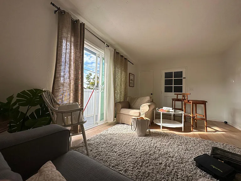 228 B Ave — Photo 10