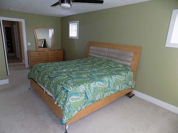 2nd image of 4957 Riverfield Dr SW