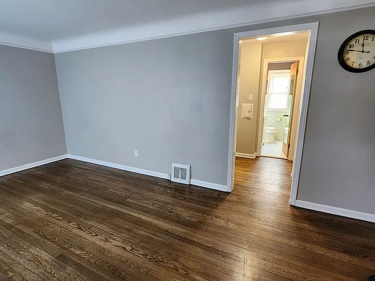 1141 Worton Blvd — Photo 5