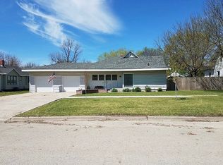 604 S Main St, Plainville, KS 67663