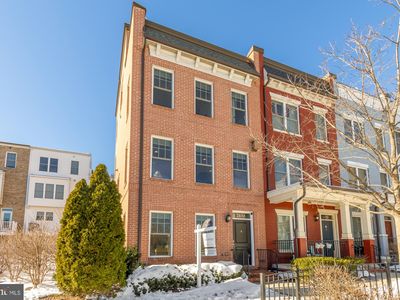 2877 Chancellors Way NE, Washington, DC, 20017