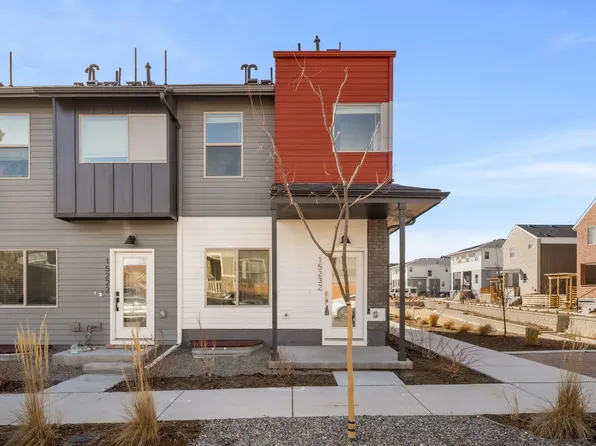 15232 W 69th Pl, Arvada, CO 80007