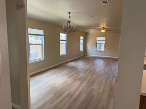 927 Rustling Cv, San Antonio, TX 78251