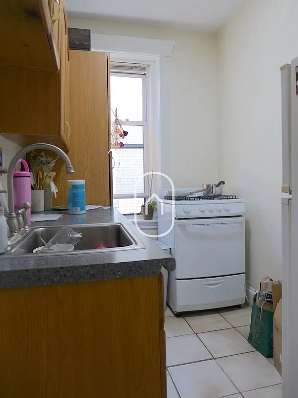 Studio, 402 sqft, $2,000 — Photo 4