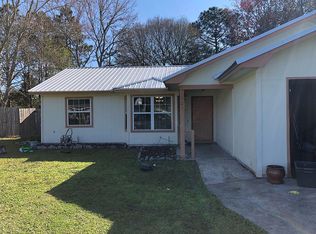 125 Natchez Ct, Saint Marys, GA 31558