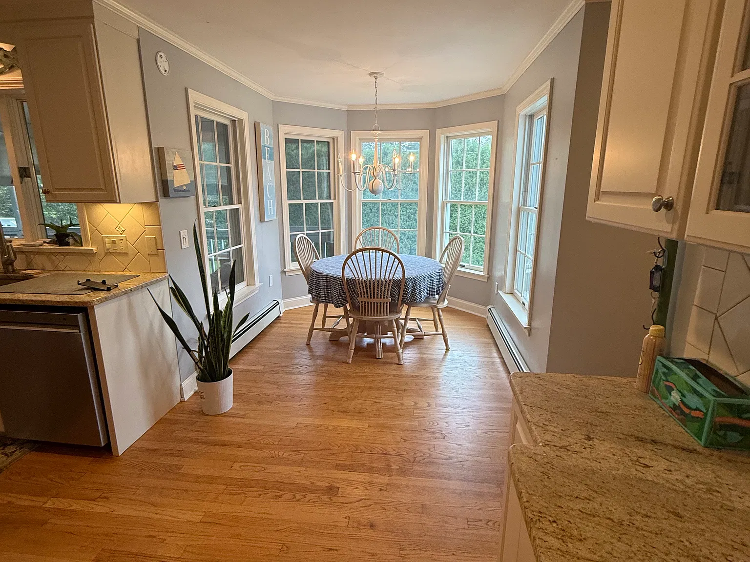3 bed, 3082 sqft, $3,250 — Photo 3