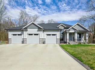 6732 NW 48th Ct, Johnston, IA 50131